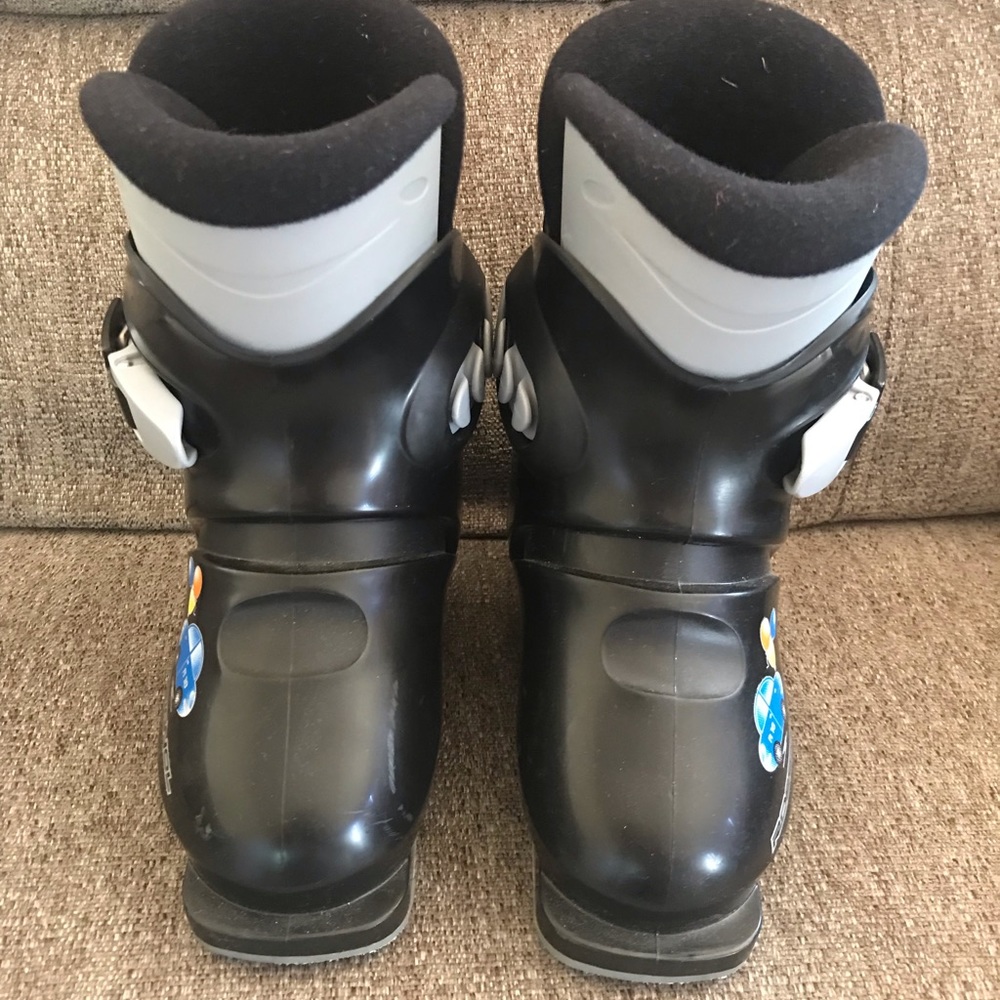 Rossignol kids ski boots size 17.5